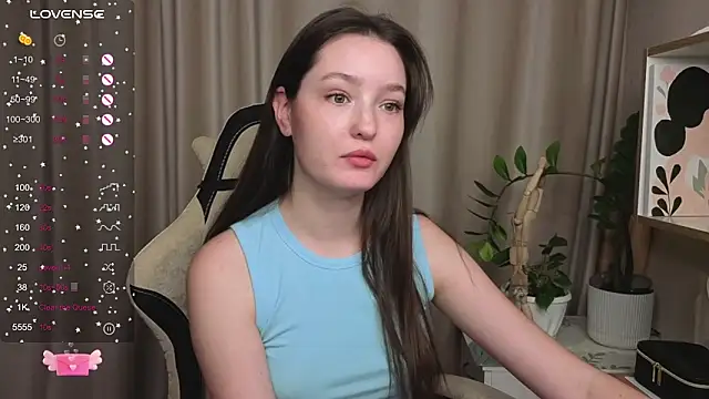 Fairyy Moon online show from October 2025 04:00:01 PM