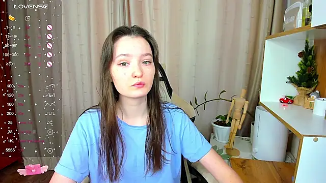 Fairyy Moon online show from January 2025 09:45:02 AM