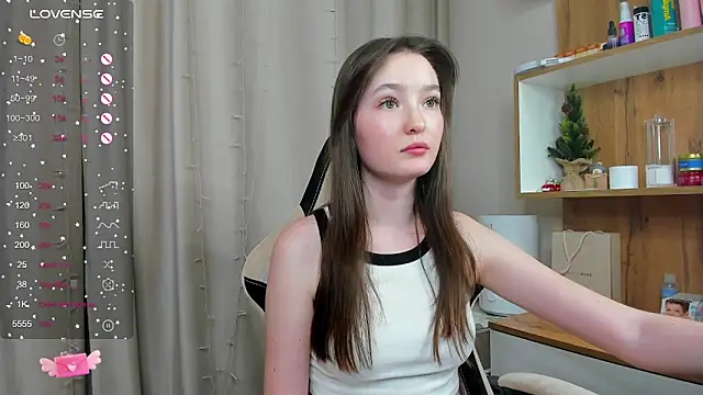 Fairyy Moon online show from February 2025 11:55:01 AM