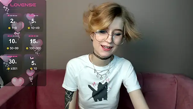 Snapshot of Angel_Jules chatting on February 2025 01:05:01 AM Angel Jules online show from February 2025 01:05:01 AM