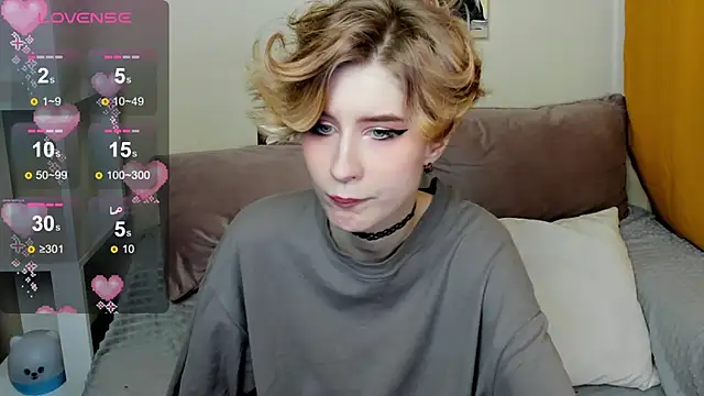 Snapshot of Angel_Jules chatting on January 2025 04:25:01 AM Angel Jules online show from January 2025 04:25:01 AM