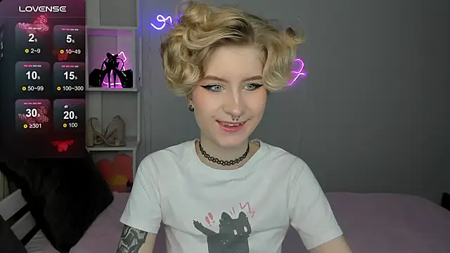 Snapshot of Angel_Jules chatting on October 2025 12:11:01 AM Angel Jules online show from October 2025 12:11:01 AM