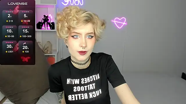 Snapshot of Angel_Jules chatting on October 2025 12:45:01 AM Angel Jules online show from October 2025 12:45:01 AM