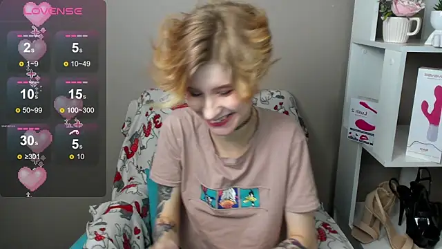 Snapshot of Angel_Jules chatting on February 2025 04:22:01 AM Angel Jules online show from February 2025 04:22:01 AM