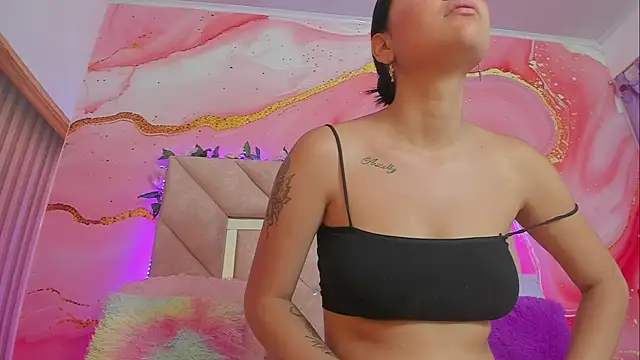 Taylor  cooper online show from October 2025 06:23:02 PM