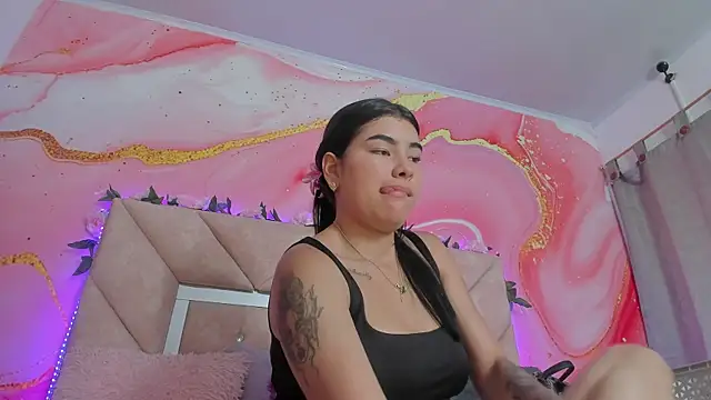 Taylor  cooper online show from November 2025 06:30:01 PM