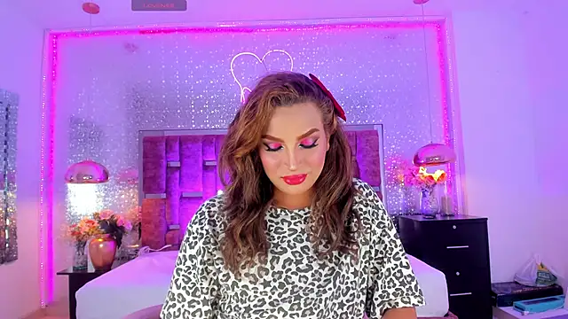 KylieVictoria online show from November 2025 04:13:01 AM