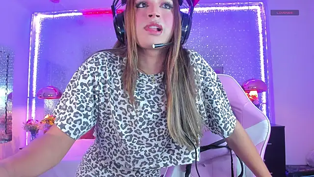 KylieVictoria online show from December 2025 04:13:02 AM