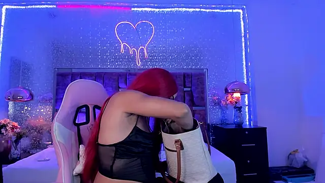 KylieVictoria online show from December 2025 04:33:02 AM