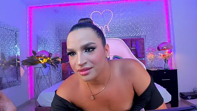 KylieVictoria online show from October 2025 04:57:01 AM
