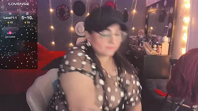 Snapshot of Ivonnee__ chatting on March 2025 04:56:02 AM Ivonnee online show from March 2025 04:56:02 AM