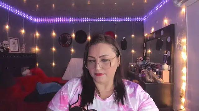 Snapshot of Ivonnee__ chatting on March 2025 03:29:02 AM Ivonnee online show from March 2025 03:29:02 AM