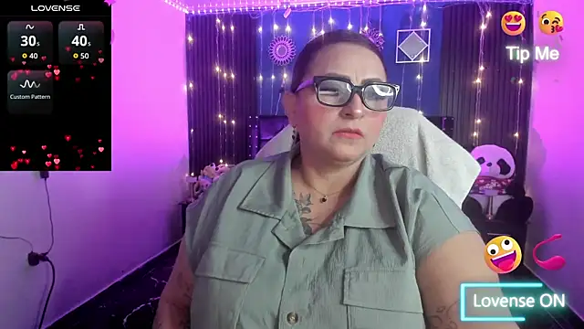 Ivonnee   online show from April 2026 03:47:01 AM