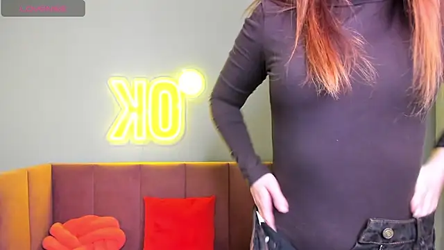 KetrinWhite online show from April 2026 01:23:01 AM