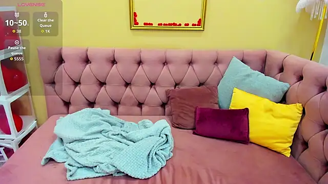 KetrinWhite online show from February 2026 01:27:02 AM