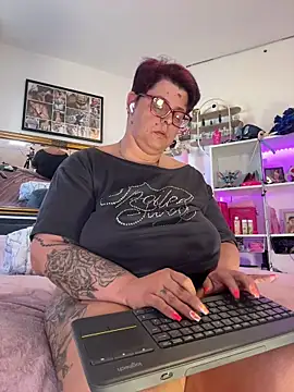 SunshineLexi online show from April 2026 07:11:01 AM