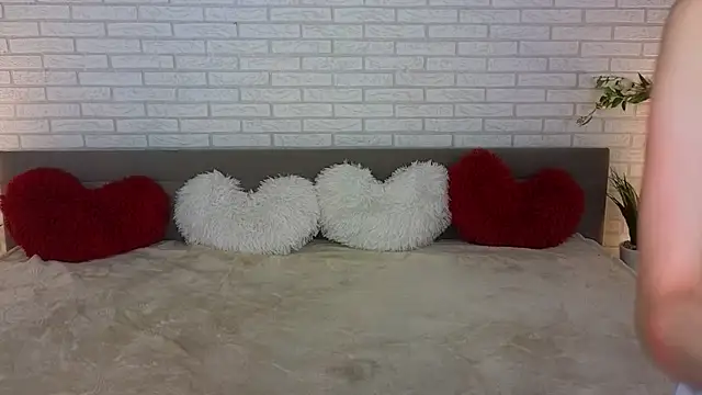 Snapshot of NovaBlissss chatting on March 2025 06:12:01 PM NovaBlissss online show from March 2025 06:12:01 PM