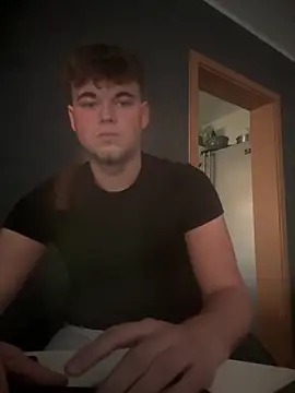 Snapshot of kevin344112 chatting on December 2025 02:33:01 PM kevin344112 online show from December 2025 02:33:01 PM