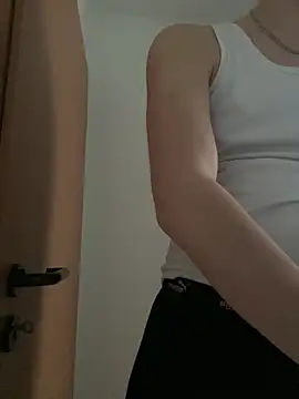 Snapshot of kevin344112 chatting on March 2025 12:12:02 PM kevin344112 online show from March 2025 12:12:02 PM