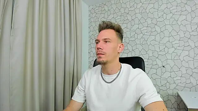 MateoBenjaminX online show from February 2025 07:18:02 PM