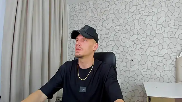 MateoBenjaminX online show from February 2025 02:27:01 PM