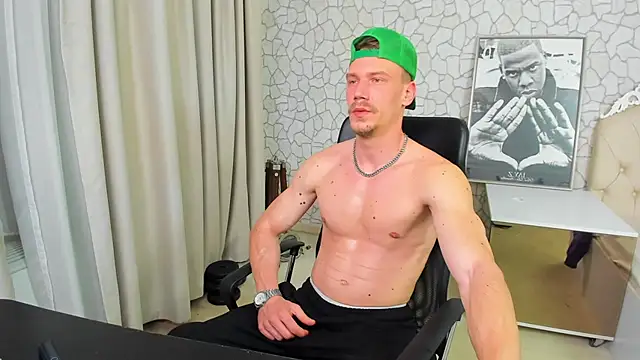 MateoBenjaminX online show from March 2025 05:46:01 PM