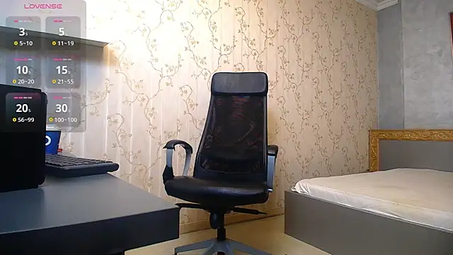 Snapshot of MateoBenjaminX chatting on November 2025 06:13:01 AM MateoBenjaminX online show from November 2025 06:13:01 AM