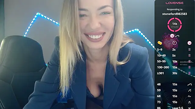 Snapshot of Daria_Spring chatting on March 2025 06:54:01 PM Daria Spring online show from March 2025 06:54:01 PM
