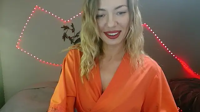 Snapshot of Daria_Spring chatting on March 2025 05:17:02 PM Daria Spring online show from March 2025 05:17:02 PM