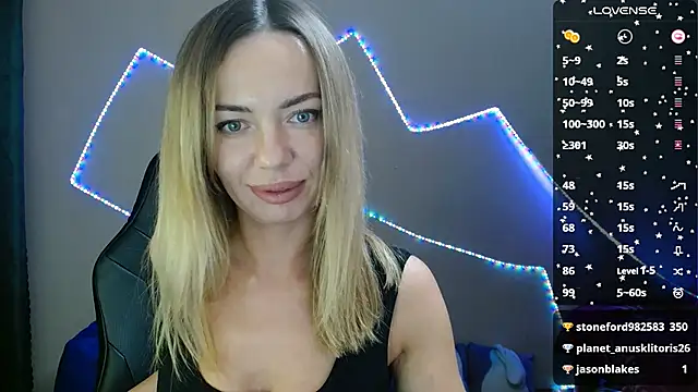 Snapshot of Daria_Spring chatting on February 2025 09:53:02 PM Daria Spring online show from February 2025 09:53:02 PM