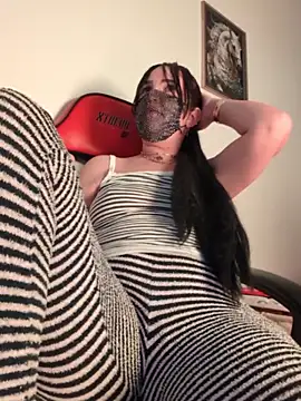 Lina lolo online show from December 2025 07:52:02 PM