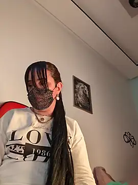 Lina lolo online show from December 2025 06:23:02 PM