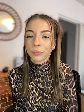 Mia Ethan online show from October 2025 08:03:01 AM