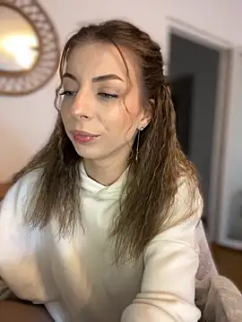 Mia Ethan online show from November 2025 10:21:02 AM