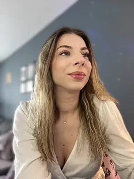 Mia Ethan online show from March 2026 08:04:01 AM