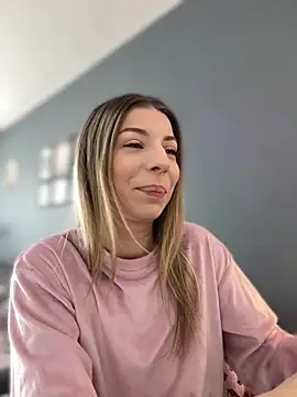 Mia Ethan online show from April 2026 07:04:01 AM