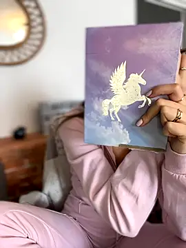 Mia Ethan online show from October 2025 08:24:02 AM