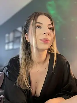 Mia Ethan online show from March 2026 08:26:33 AM