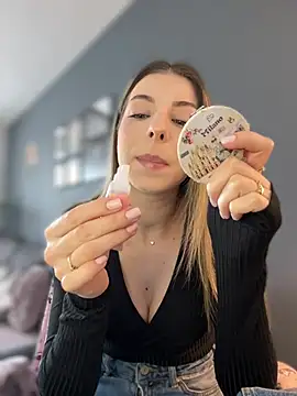 Mia Ethan online show from March 2026 08:03:02 AM