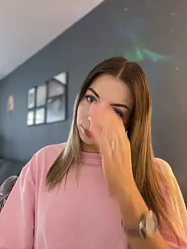 Mia Ethan online show from July 2026 11:28:02 AM