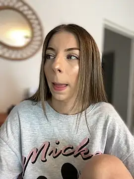 Mia Ethan online show from October 2025 09:10:01 AM