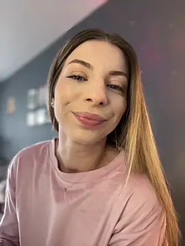 Mia Ethan online show from April 2026 10:00:02 AM