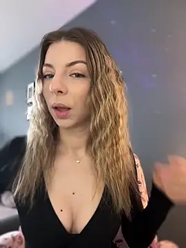 Mia Ethan online show from April 2026 06:59:01 AM