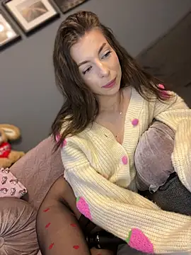 Mia Ethan online show from February 2025 03:11:01 PM