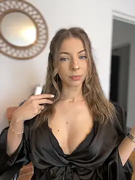 Mia Ethan online show from September 2025 09:14:01 AM