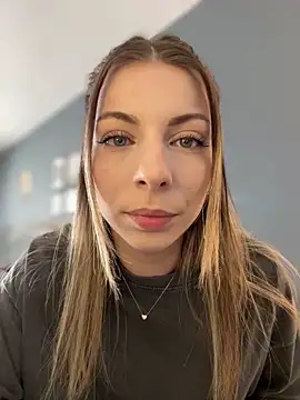 Mia Ethan online show from June 2026 07:09:01 AM