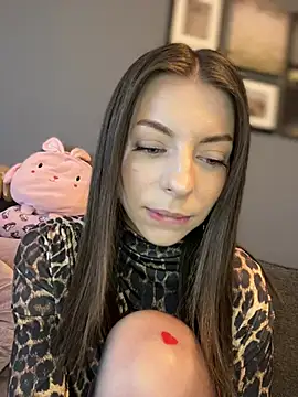 Mia Ethan online show from February 2025 02:48:02 PM