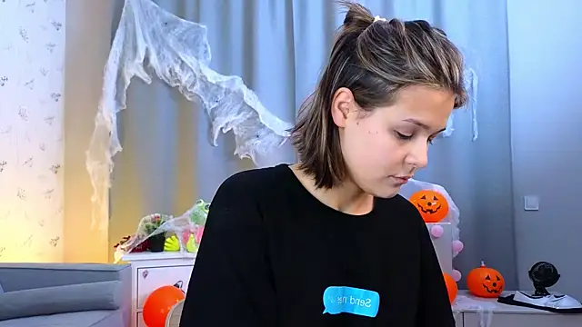 EthalGold online show from October 2025 02:54:01 AM