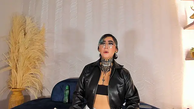 Alahia Dangelo online show from May 2026 05:42:01 PM