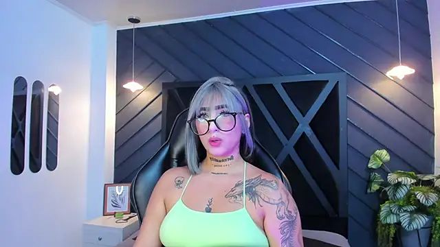 Snapshot of Alahia_Dangelo chatting on September 2025 11:37:01 AM Alahia Dangelo online show from September 2025 11:37:01 AM